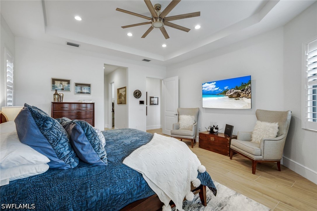 5 Bed SingleFamilyResidence for Sale in Naples, FL — photo 12