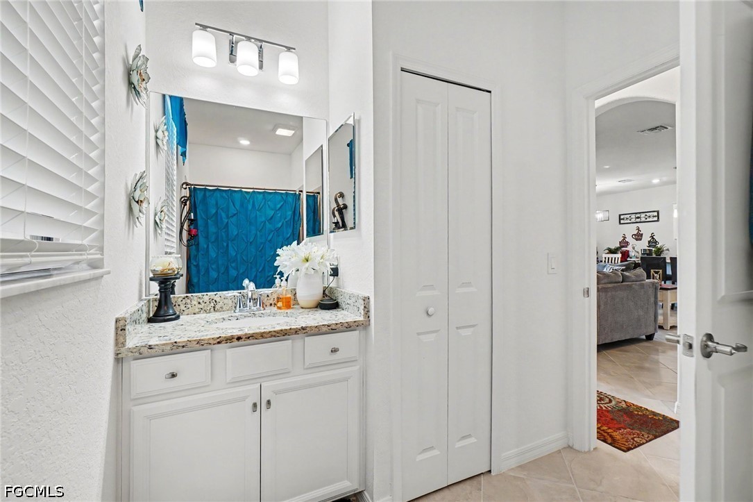 4 Bed SingleFamilyResidence for Sale in Portico, FL — photo 12