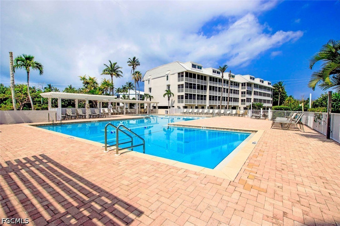 3 Bed Waterfront Home for Sale in Captiva, FL, $950,000 — photo 12
