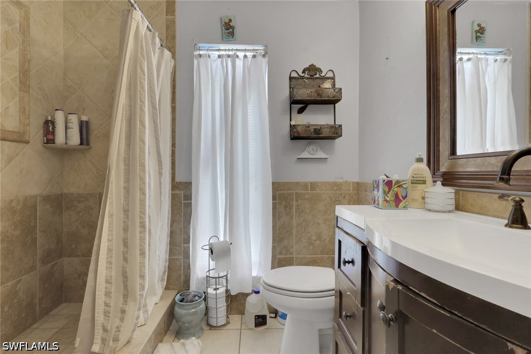 3 Bed SingleFamilyResidence for Sale in Naples, FL, $455,000 — photo 12