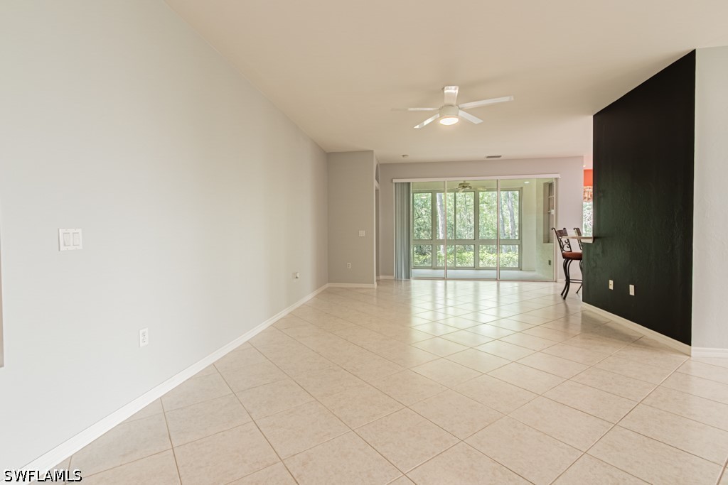 2 Bed Condominium for Sale in Naples, FL, $3,250 — photo 12