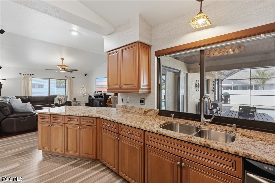 3 Bed Pool Home for Sale in Cape Coral, photo 12
