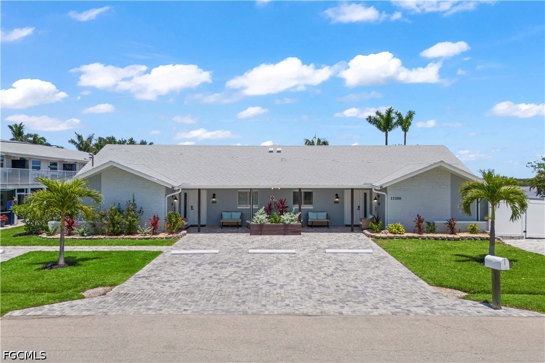 Waterfront Home for Sale in Cape Coral, FL, $3,250,000 — photo 12