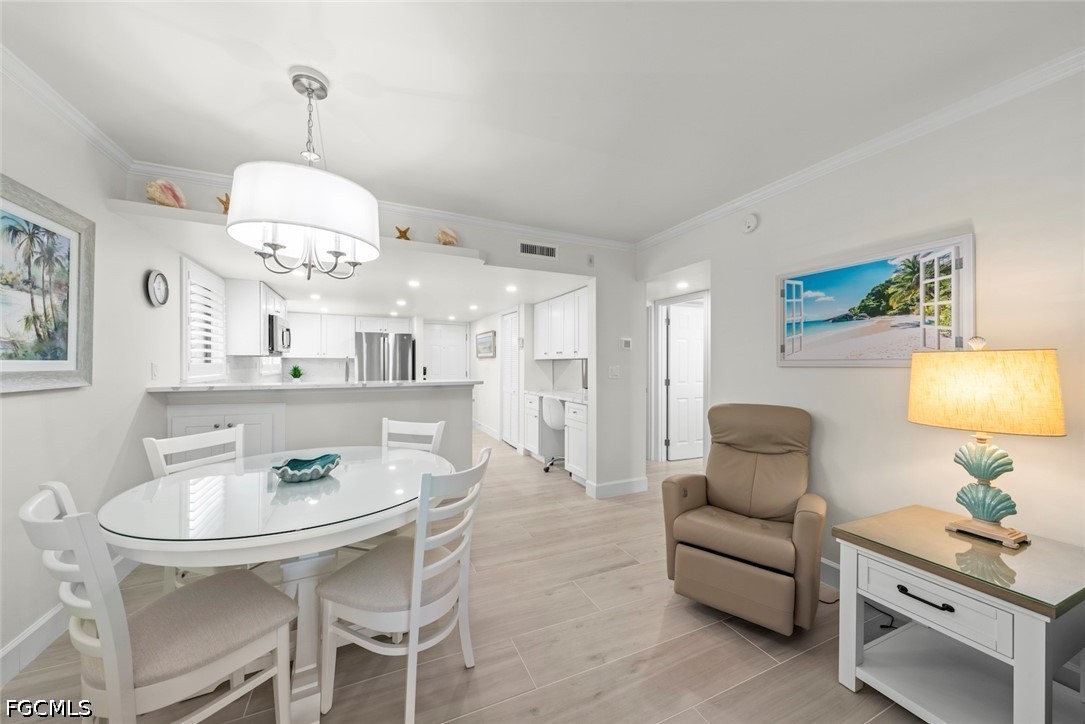 2 Bed Pool Home for Sale in Sanibel, FL, $779,000 — photo 12