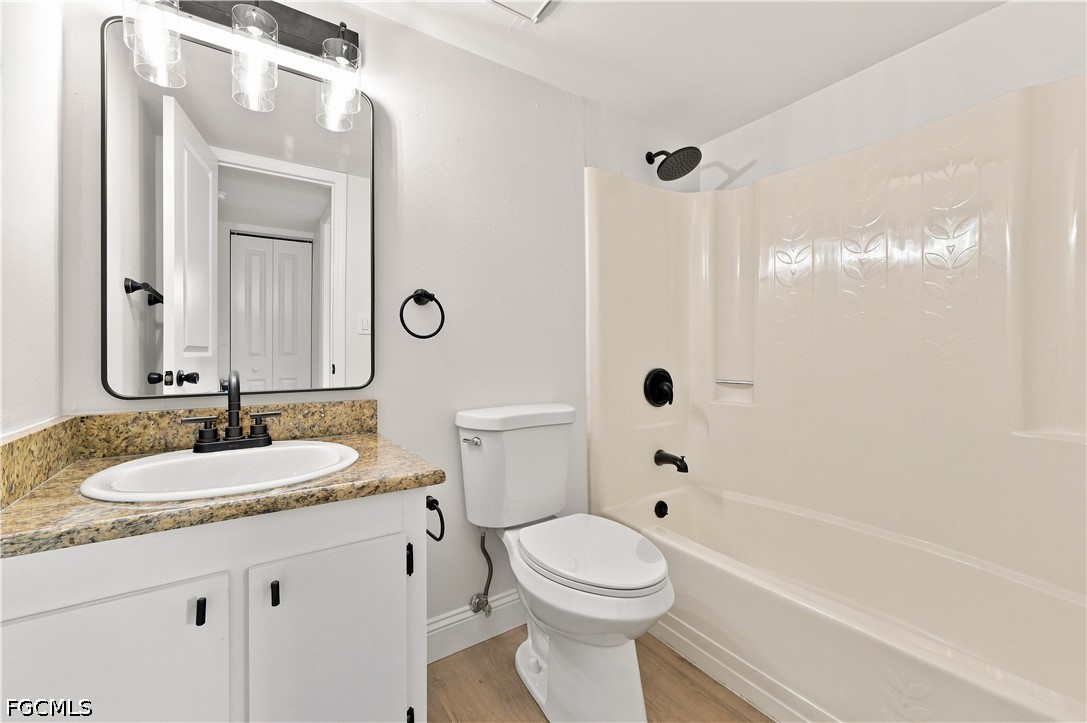 2 Bed Waterfront Home for Sale in Fort Myers, FL, $1,500 — photo 12
