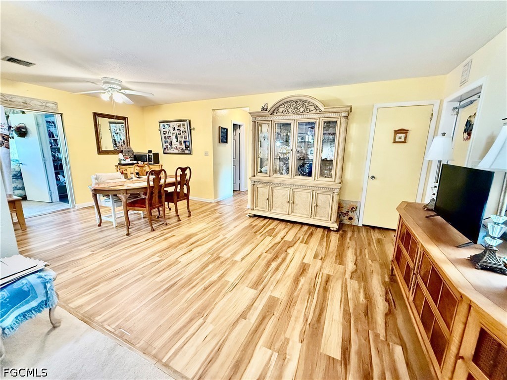 3 Bed SingleFamilyResidence for Sale in Wedgewood, FL — photo 12