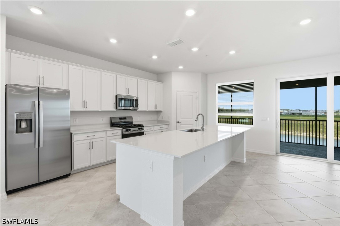 3 Bed Condominium for Sale in Webbs Reserve, FL, $2,500 — photo 12
