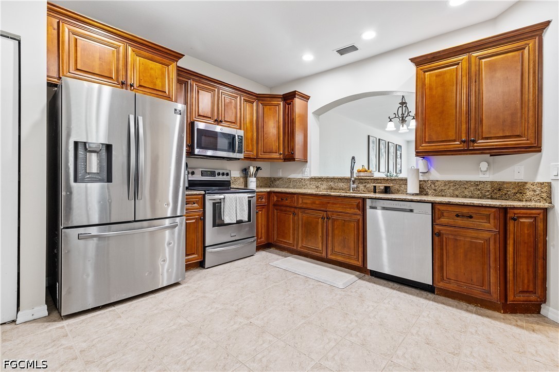 4 Bed Townhouse for Sale in Colonnade At Forum, FL, $289,900 — photo 12