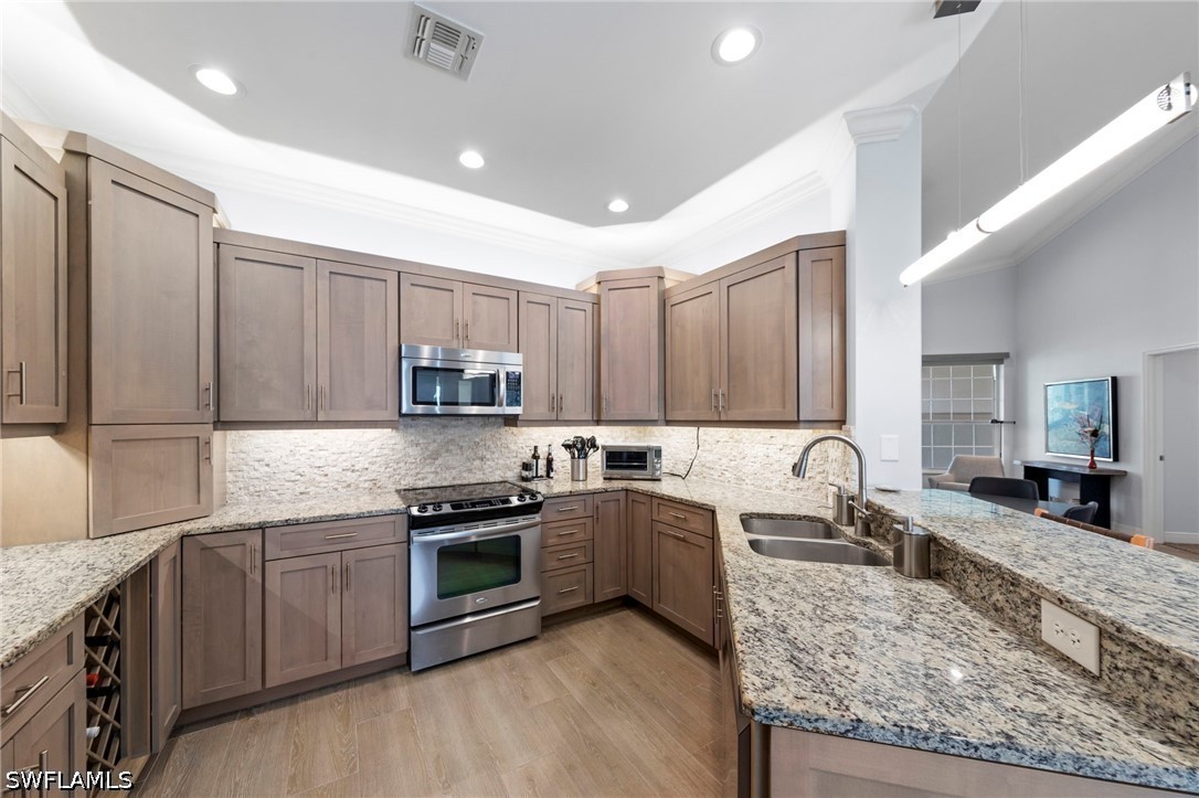 2 Bed Waterfront Home for Sale in Wedgewood, FL, $385,000 — photo 12