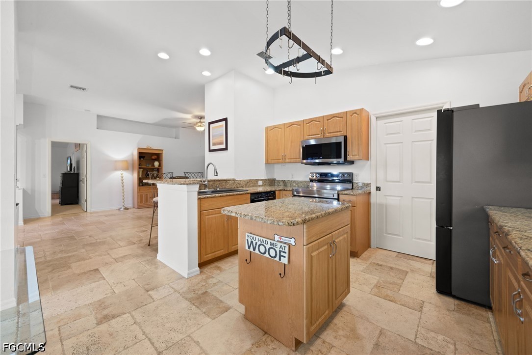 3 Bed Pool Home for Sale in Varsity Lakes, photo 12