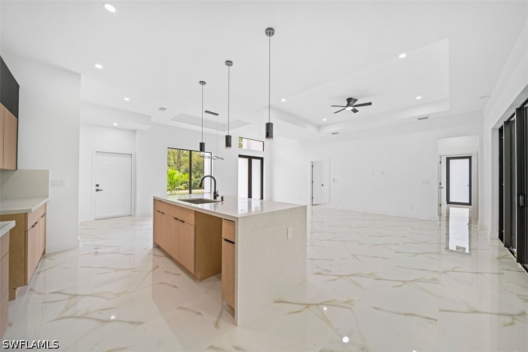 4 Bed SingleFamilyResidence for Sale in 900 Building, FL — photo 12