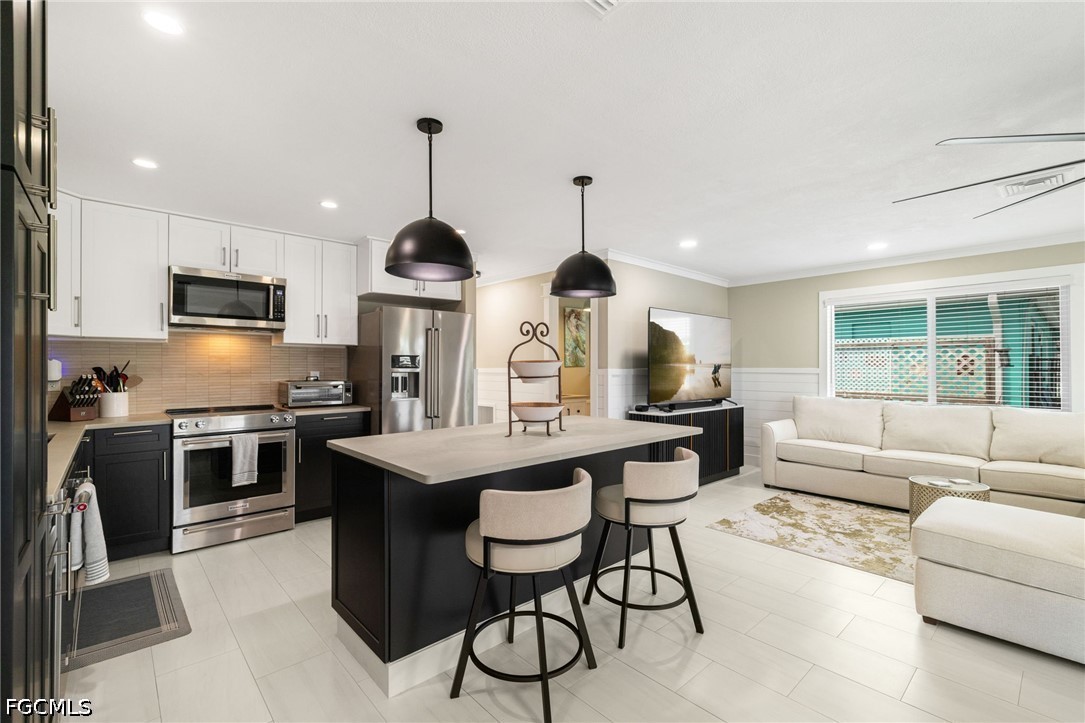 2 Bed Pool Home for Sale in Island Harbors, photo 12