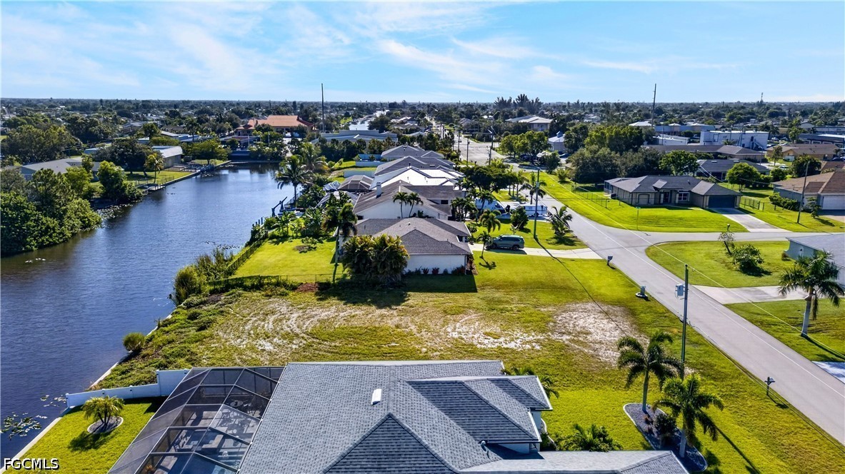 Waterfront Home for Sale in Cape Coral, photo 12