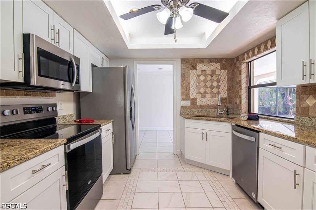 3 Bed Pool Home for Sale in The Forest, FL, $2,800 — photo 12