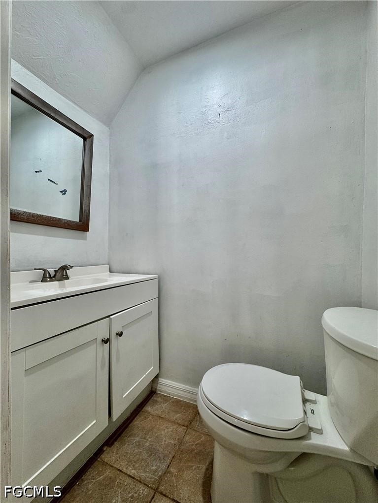3 Bed SingleFamilyResidence for Sale in Fort Myers, FL — photo 12