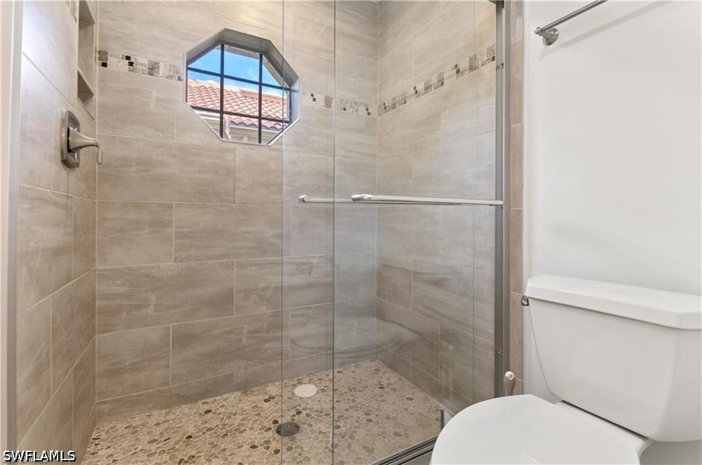 2 Bed Condominium for Sale in Wedgewood Fountain, FL, $6,500 — photo 12