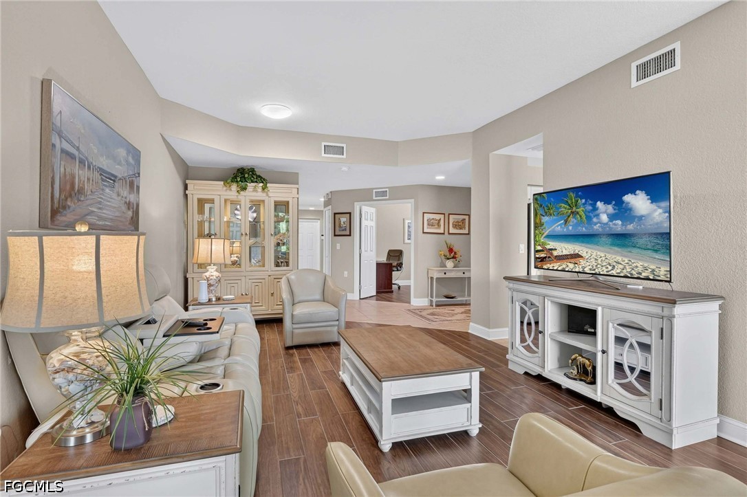 2 Bed Waterfront Home for Sale in Bay Haven, photo 12