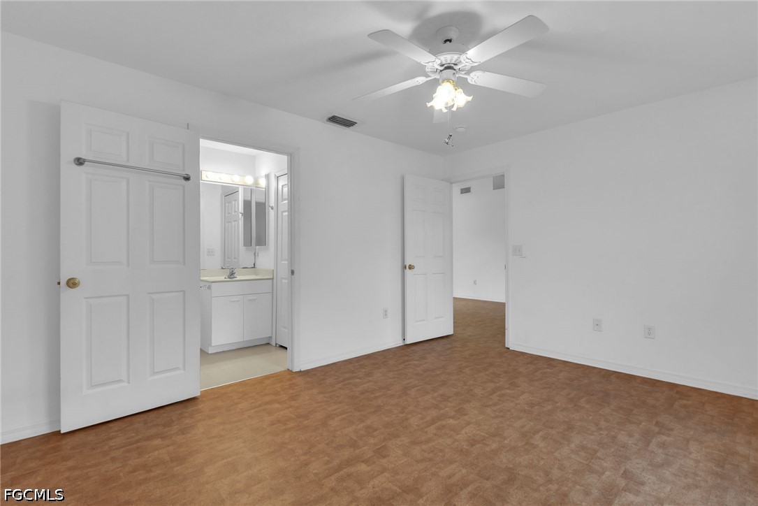 2 Bed SingleFamilyResidence for Sale in Lehigh Acres, photo 12