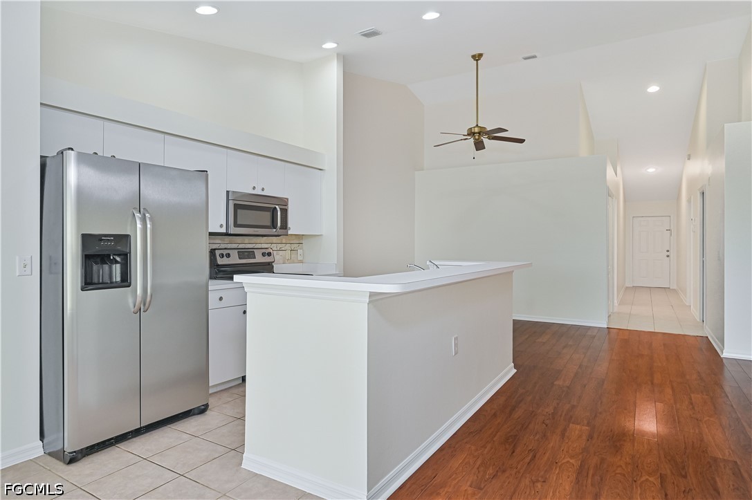 2 Bed Condominium for Sale in Stoneybrook, photo 12