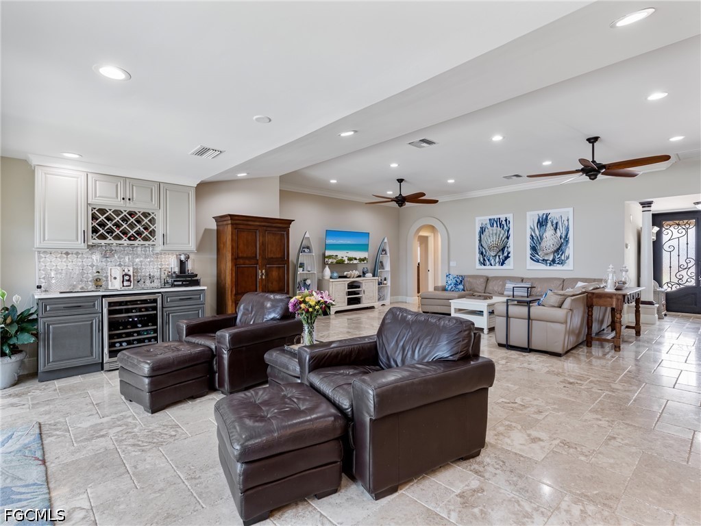 3 Bed Pool Home for Sale in Palm Acres, photo 12