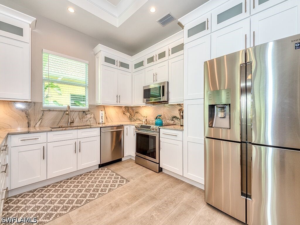 3 Bed Pool Home for Sale in Naples Park, photo 12