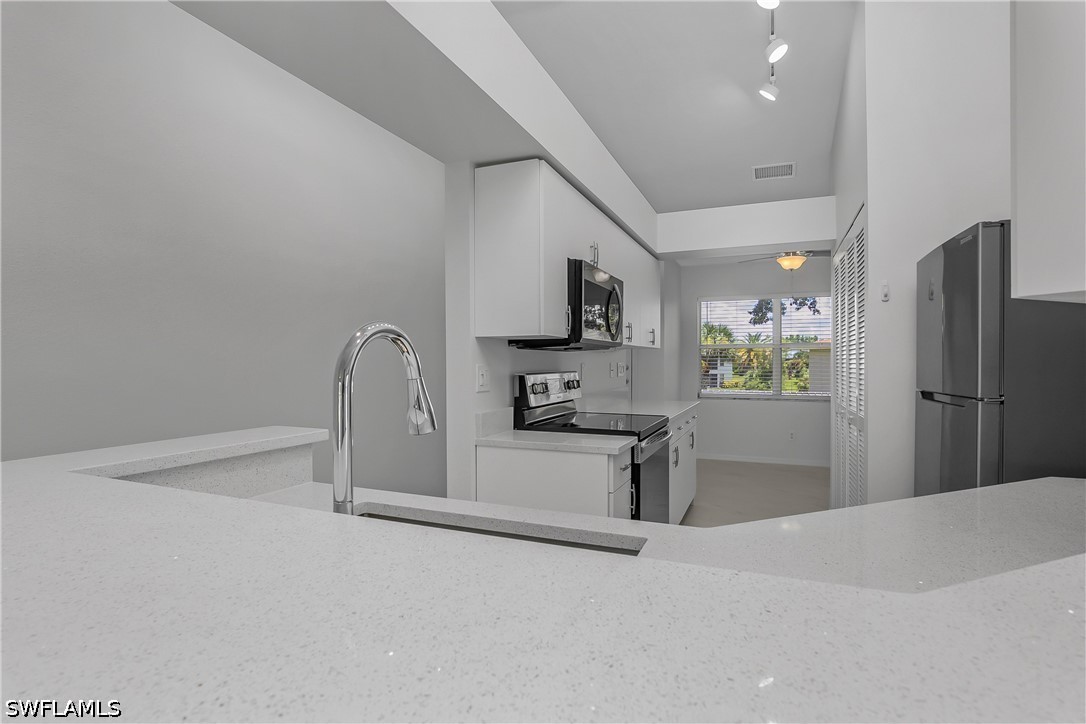 2 Bed Condominium for Sale in Pipers Pointe, photo 12