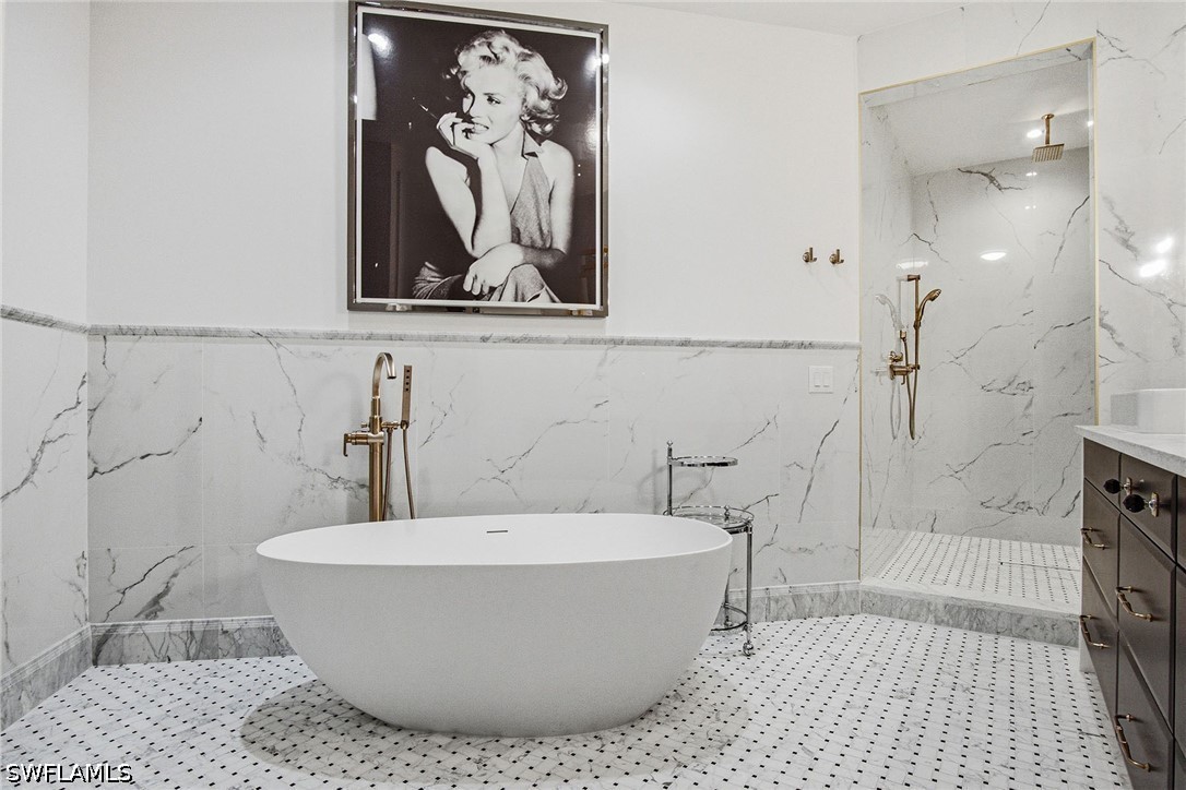 3 Bed Condominium for Sale in Victor Del Rey, photo 12