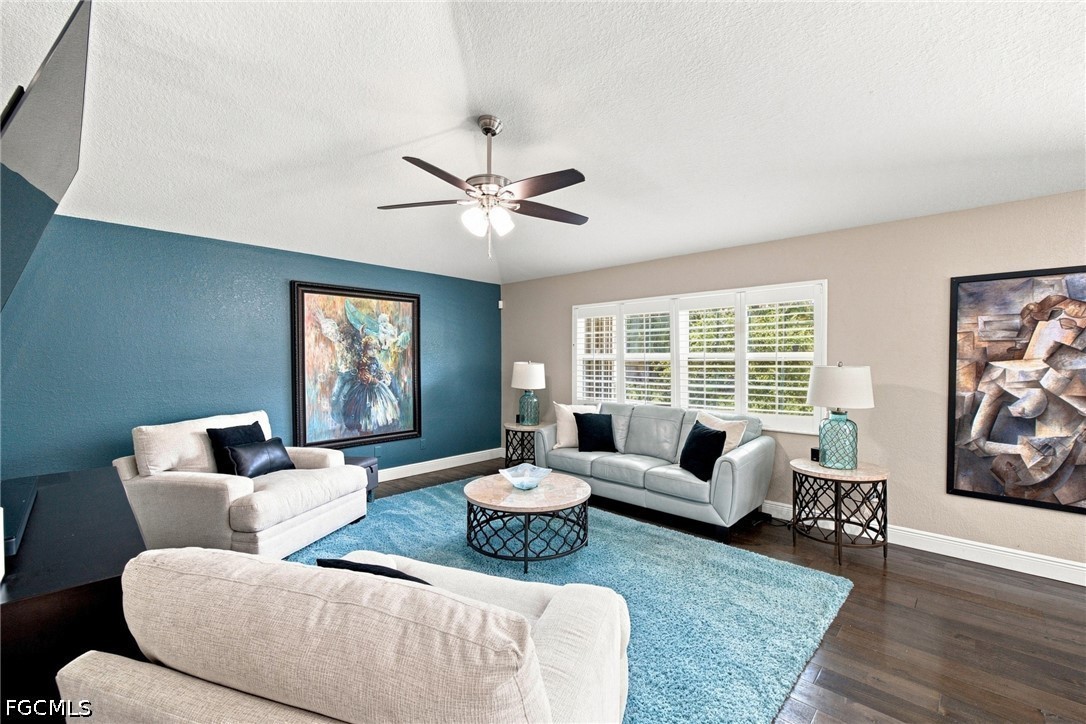 3 Bed Pool Home for Sale in Meadowbrook, photo 12