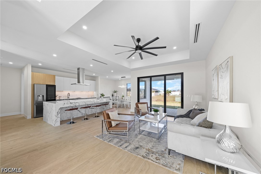 3 Bed SingleFamilyResidence for Sale in Cape Coral, photo 12