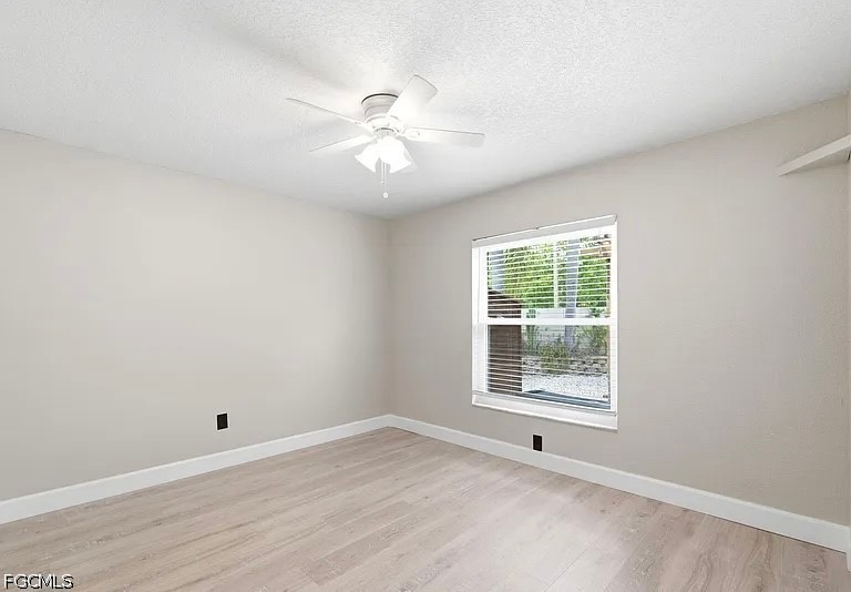 3 Bed Pool Home for Sale in Aleta Acres, photo 12