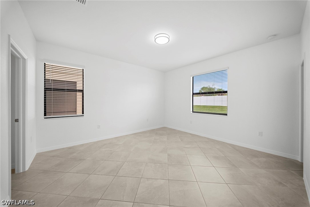 4 Bed SingleFamilyResidence for Sale in Portico, photo 12