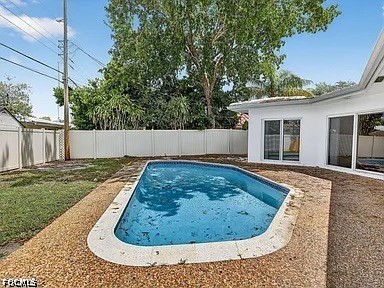 3 Bed Pool Home for Sale in Fort Lauderdale, photo 12