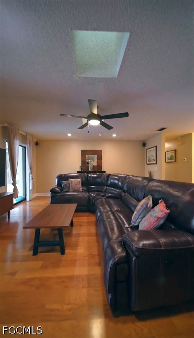 3 Bed Pool Home for Sale in Sarasota, photo 12