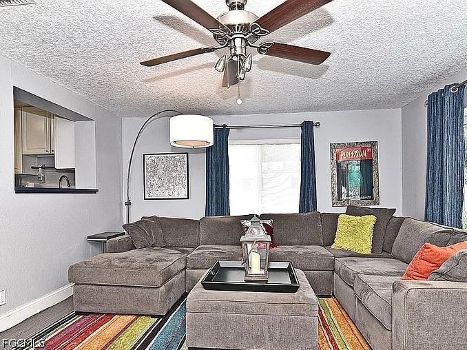 2 Bed SingleFamilyResidence for Sale in Orlando, photo 12