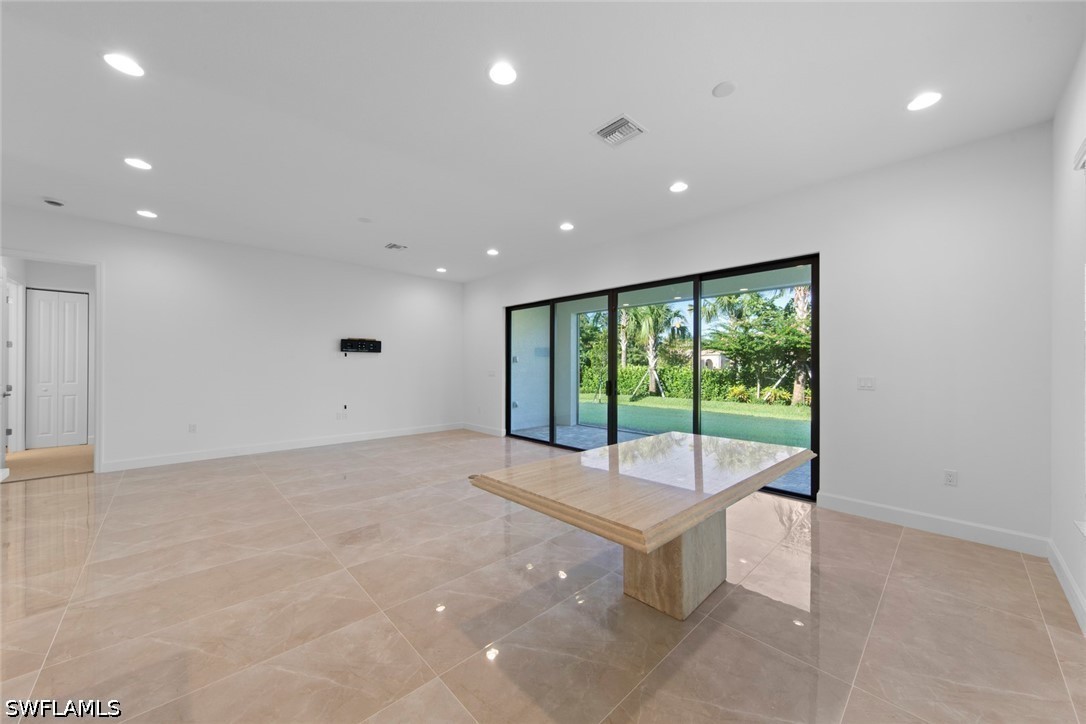 3 Bed SingleFamilyResidence for Sale in Estero, photo 12