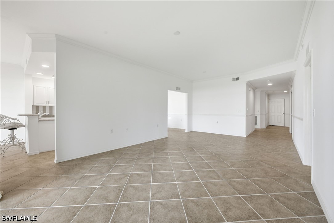 2 Bed Condominium for Sale in Naples, photo 12