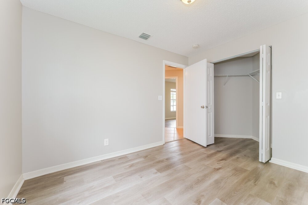 3 Bed SingleFamilyResidence for Sale in West Palm Beach, photo 12