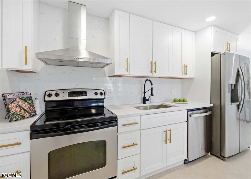 3 Bed SingleFamilyResidence for Sale in Pompano Beach, photo 12