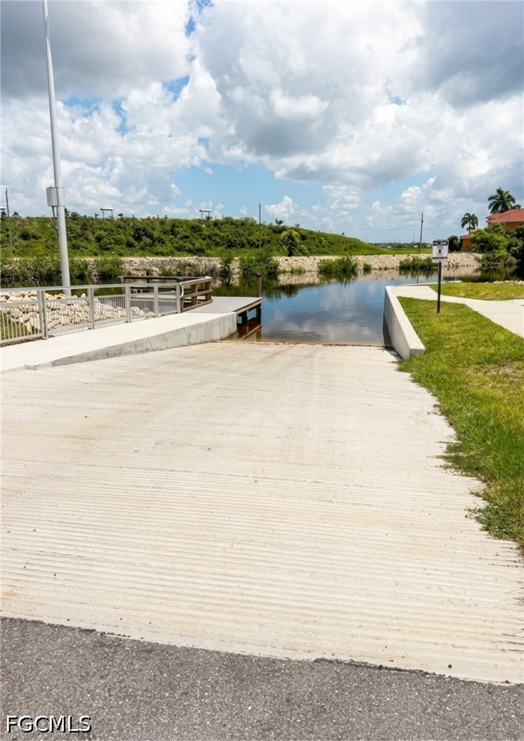 Residential for Sale in Cape Coral, photo 12