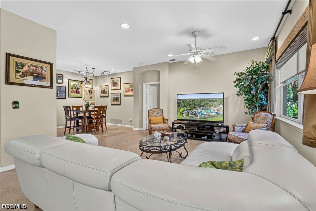 3 Bed SingleFamilyResidence for Sale in Verdmont, photo 12