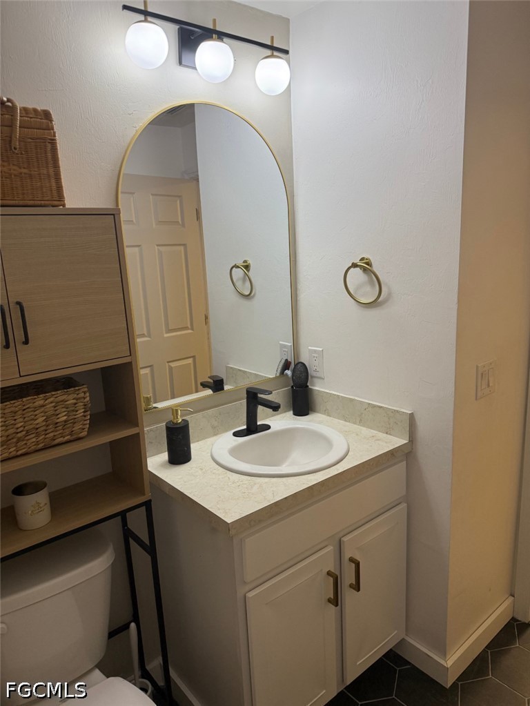 4 Bed Waterfront Home for Sale in Entrada, photo 12