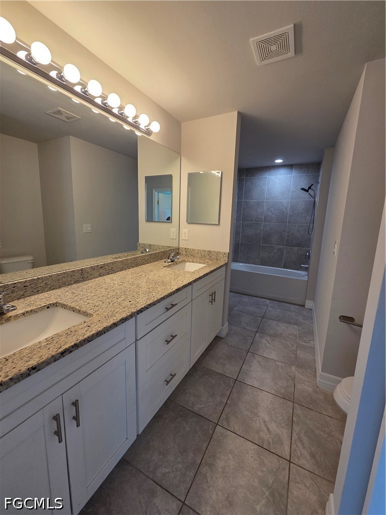 4 Bed SingleFamilyResidence for Sale in Lehigh Acres, photo 12