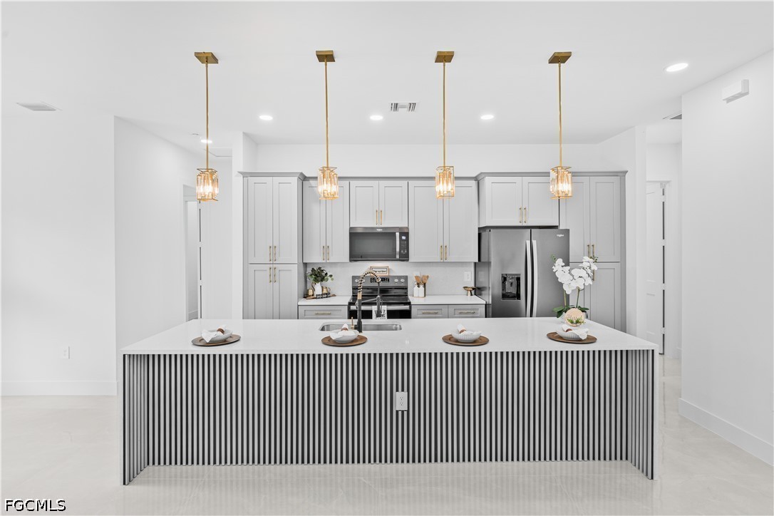 4 Bed SingleFamilyResidence for Sale in Lehigh Acres, photo 12