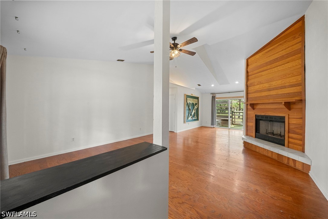 3 Bed SingleFamilyResidence for Sale in Naples, photo 12