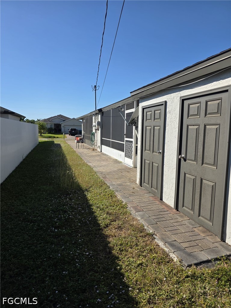 2 Bed Duplex for Sale in Cape Coral, photo 12