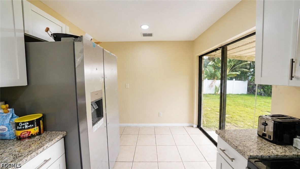 2 Bed SingleFamilyResidence for Sale in Cape Coral, photo 12