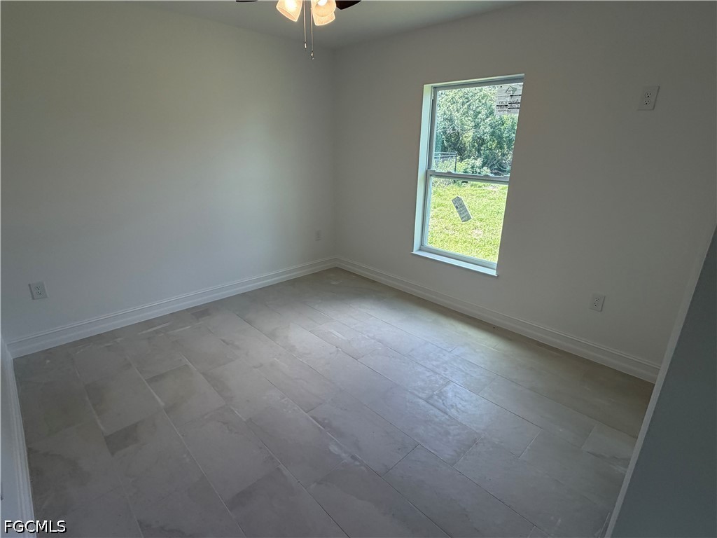 3 Bed SingleFamilyResidence for Sale in Banyan Village, photo 12