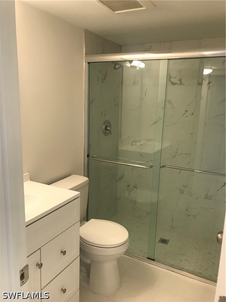 2 Bed Condominium for Sale in Naples, photo 12