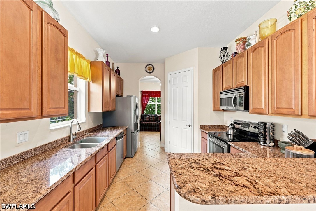 4 Bed Pool Home for Sale in Carlton Lakes, photo 12