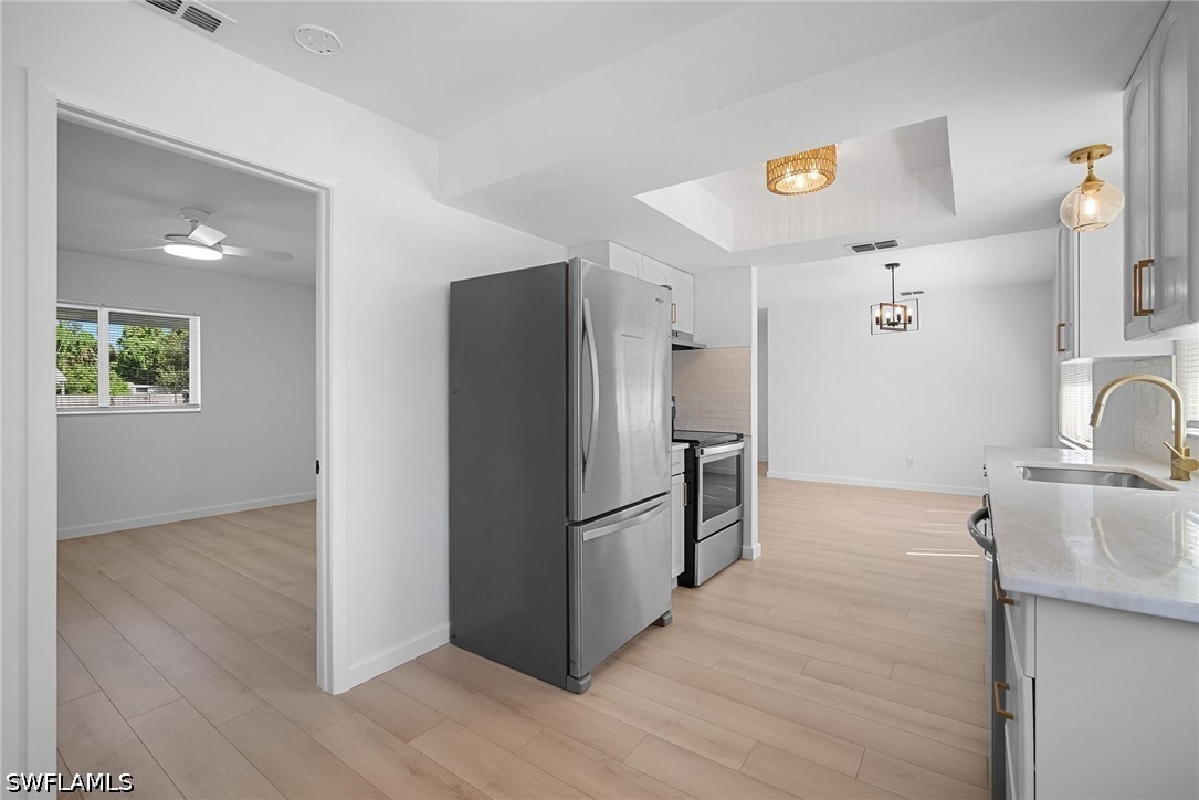 3 Bed SingleFamilyResidence for Sale in Fort Myers, photo 12